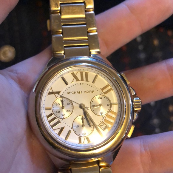 Michael Kors MK-5635 women’s gold tone watch MICHAEL KORS LADIES MK5635 YELLOW GOLD STEEL BRACELET WHITE  main image 4